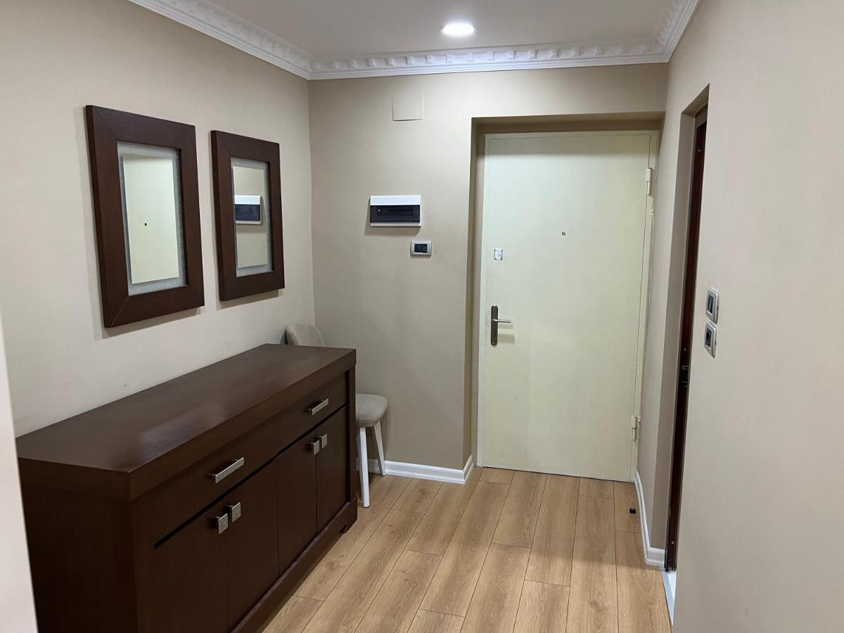 Leti Kavaja St Apartment *